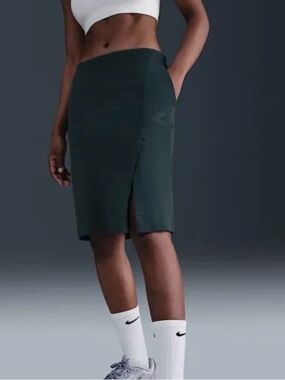 Nike Women's Sportswear Tech Fleece Skirt - Seaweed Green